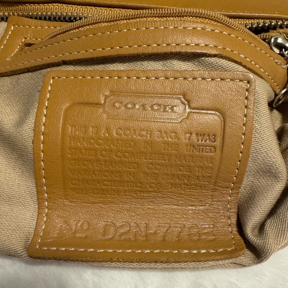 Y2K Coach Demi Hampton Rare Mini Saddle Leather TanCamel Shoulder Purse Wristlet - Picture 5 of 16